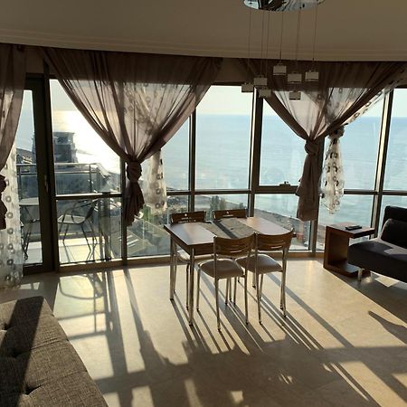 Orbi Sea Towers Apart Hotel บาทูมิ ภายนอก รูปภาพ