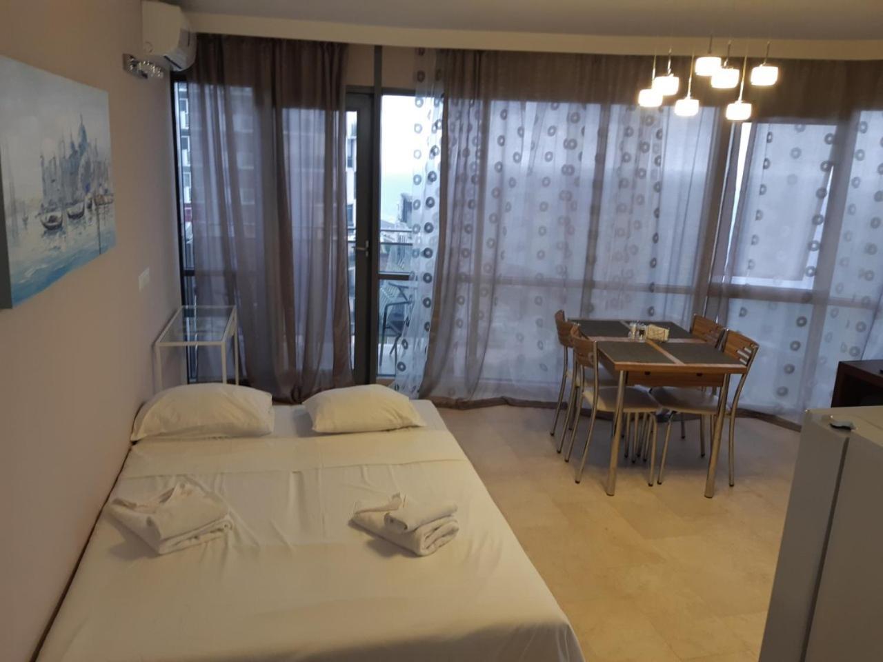 Orbi Sea Towers Apart Hotel บาทูมิ ภายนอก รูปภาพ